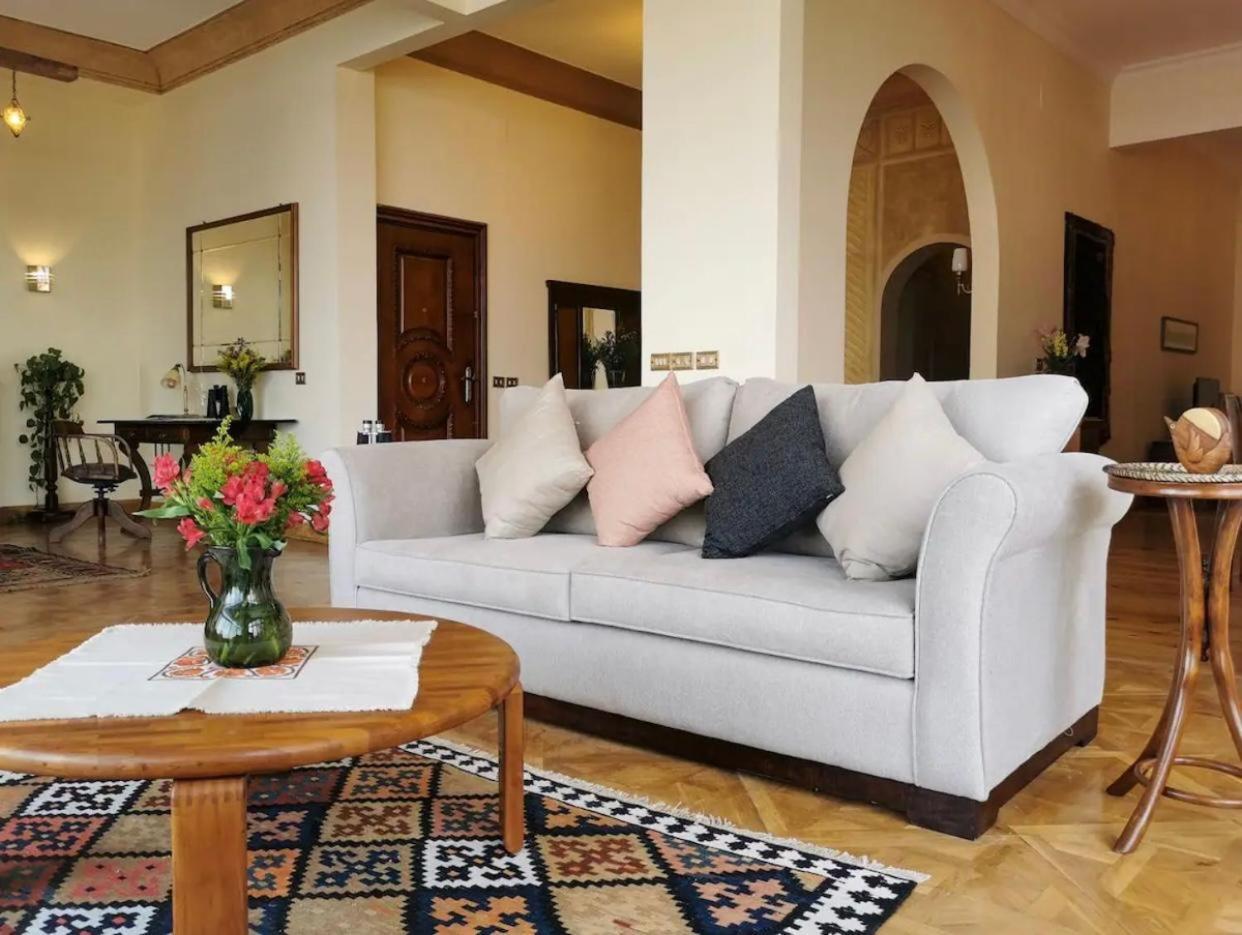 Luxury On The Nile - Zamalek Apartments Il Il Cairo Esterno foto