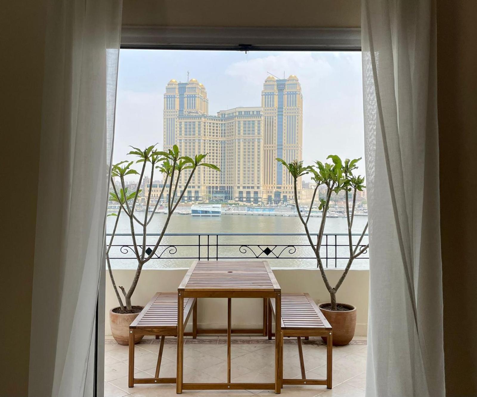 Luxury On The Nile - Zamalek Apartments Il Il Cairo Esterno foto